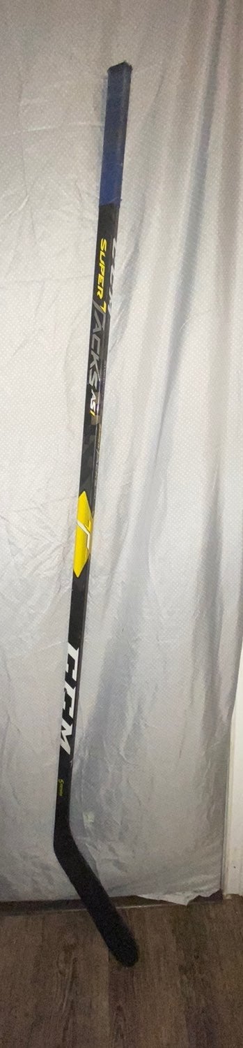 Left Handed Hockey Stick