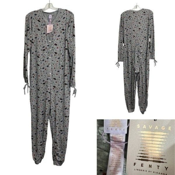 Savage X Fenty 'Tis The Savage Open Back One piece footed Christmas pajamas L -7