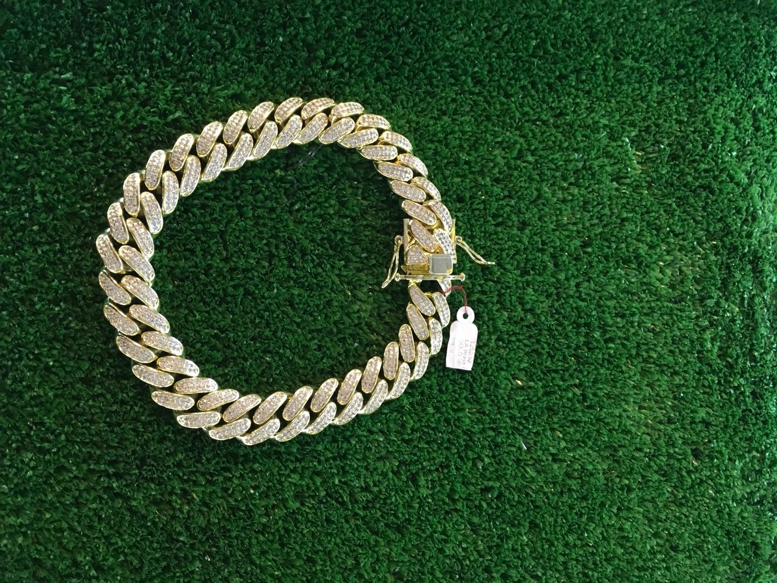 Gold plated cubin link 16