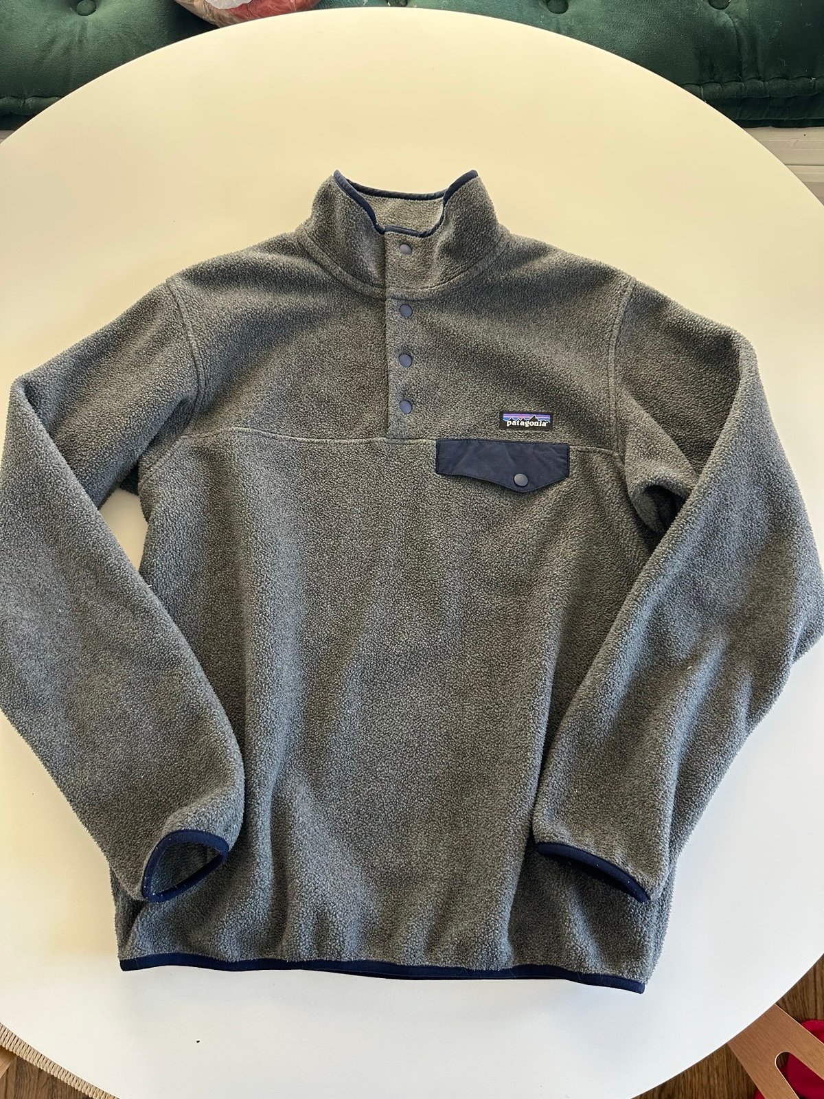 Patagonia Women’s Synchilla Pullover Gray Medium