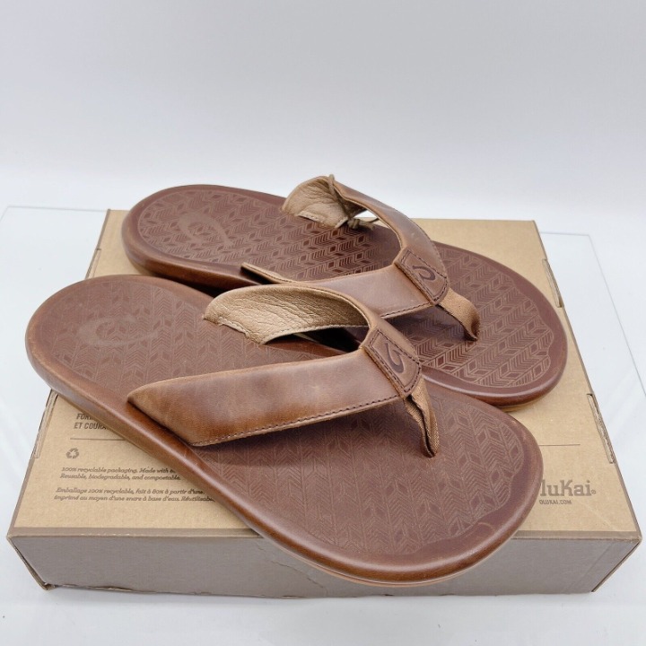 OluKai Mens ‘Ilikai Flip-Flop Thong Sandals Toffee Leather Slip On US 10