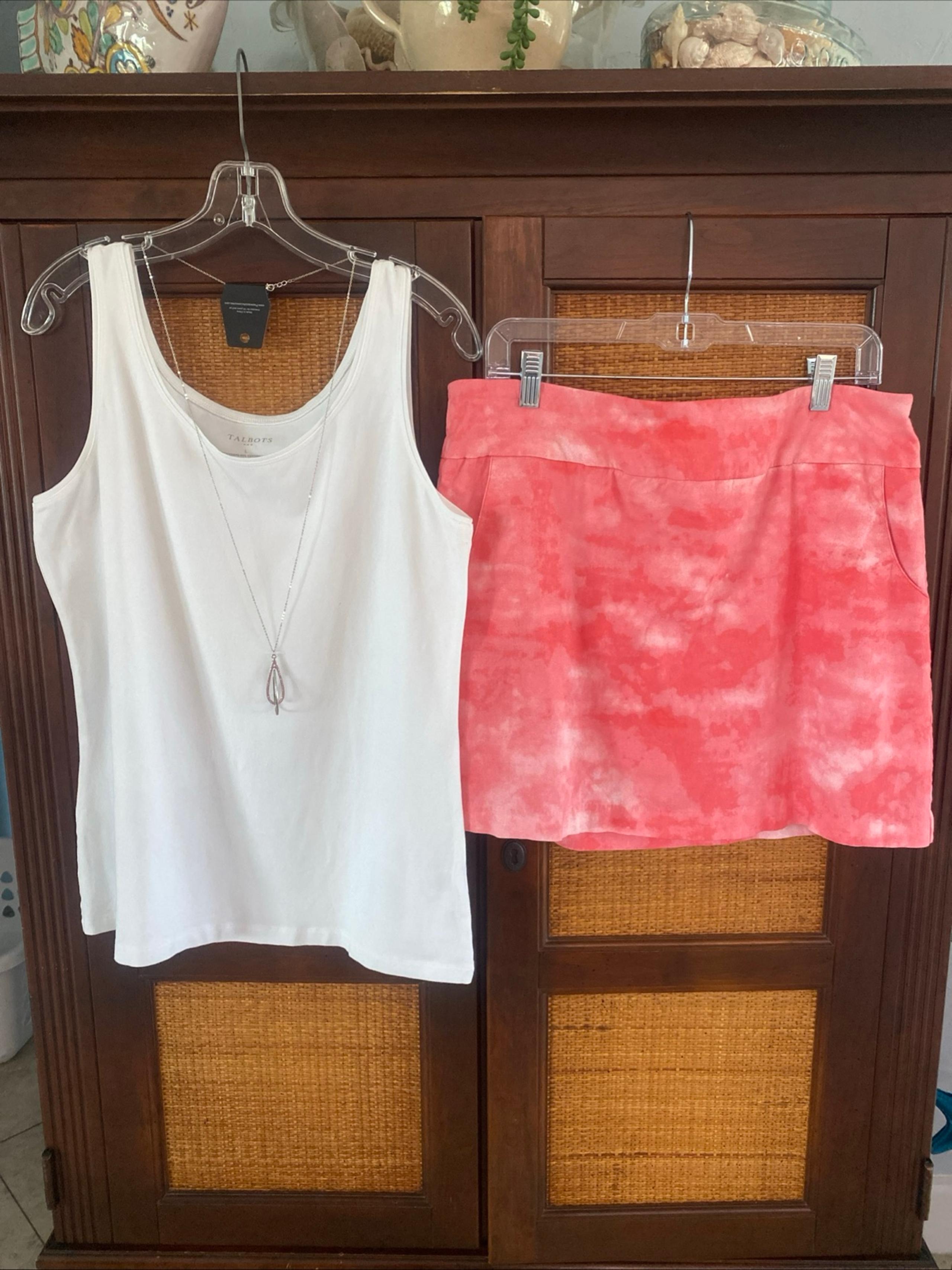 Women’s Outfit: (L) Tank Top; 14 Skort, EUC! ;NWT! Jewelry Set. LA