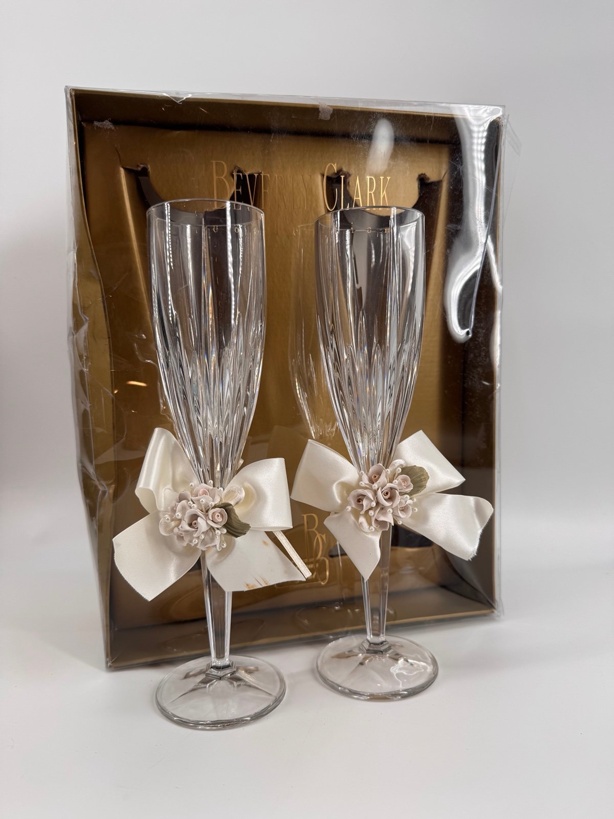 HOST PICK. Wedding Bride & Groom Glasses Vintage