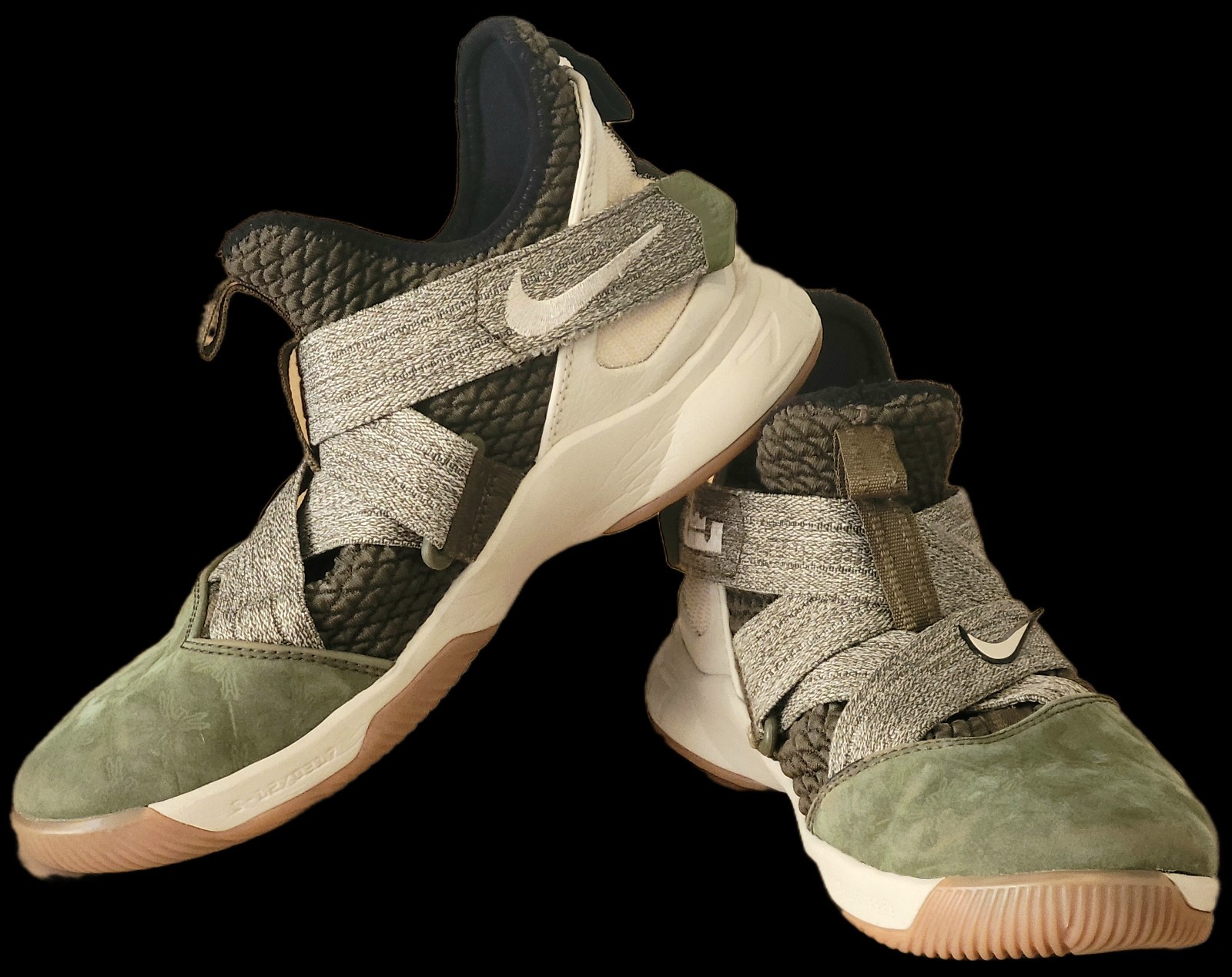 Nike LeBron Soldier 12 XII Basketball Youth Green US6 / 38.5 AA1352-300