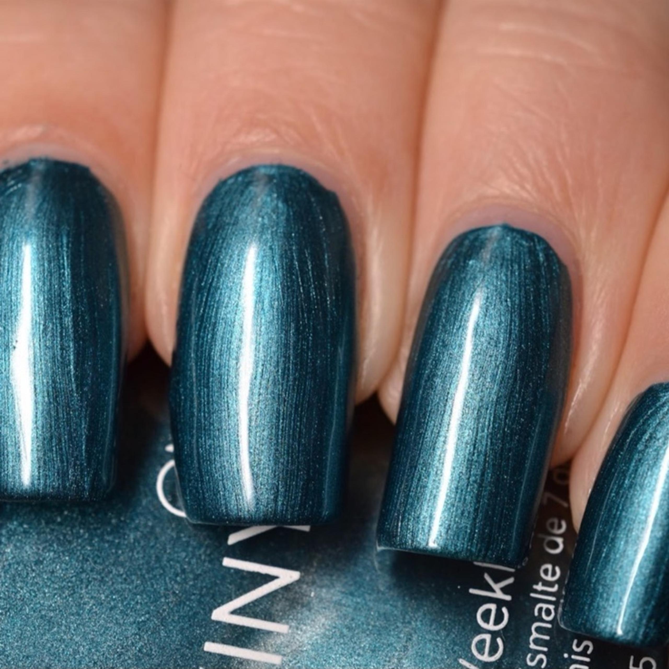 CND Vinylux Weekly Long Wearing Nail Polish ❤️ Viridian Veil 255