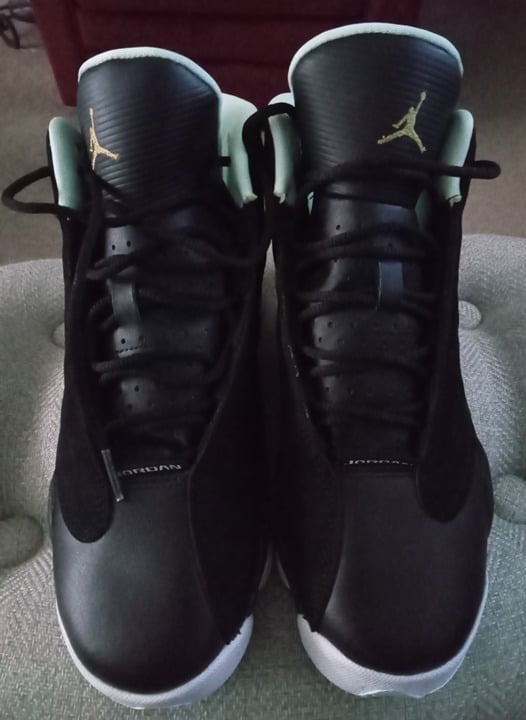Jordans Sneakers