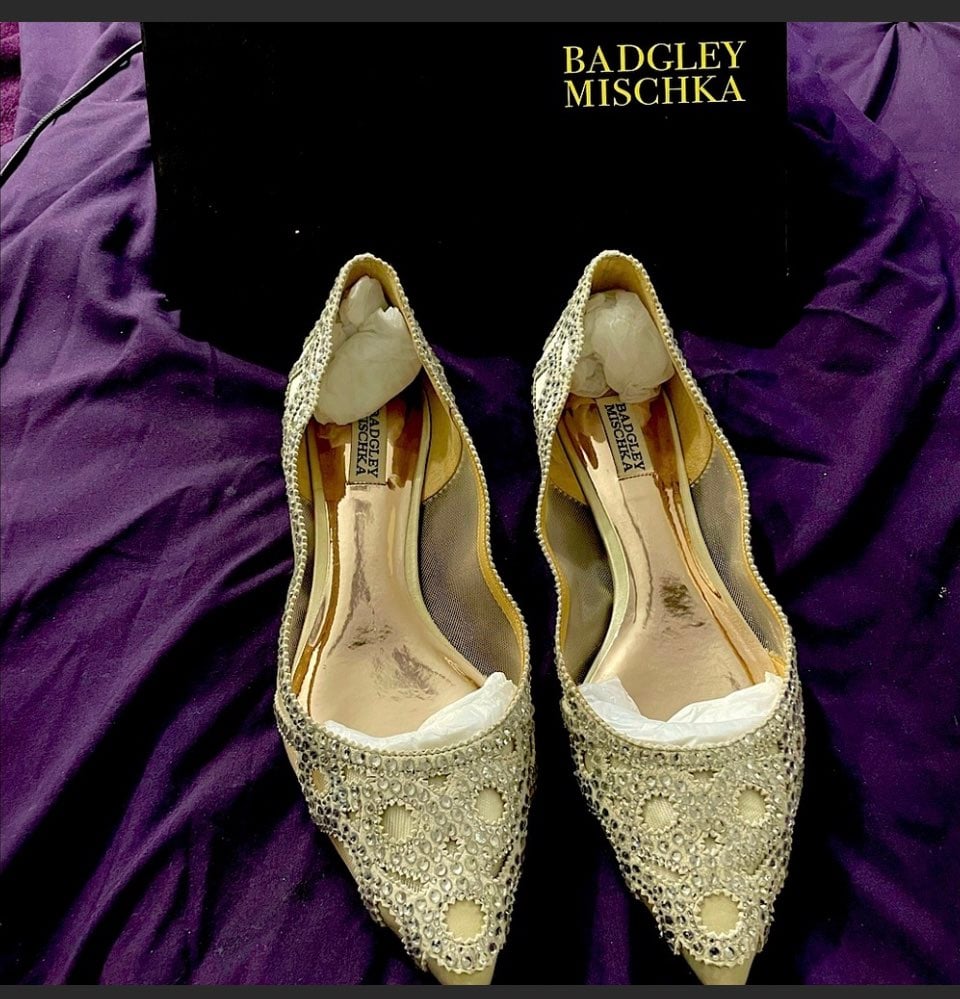 New Badgley Mischka Bridal Flats Sz 11