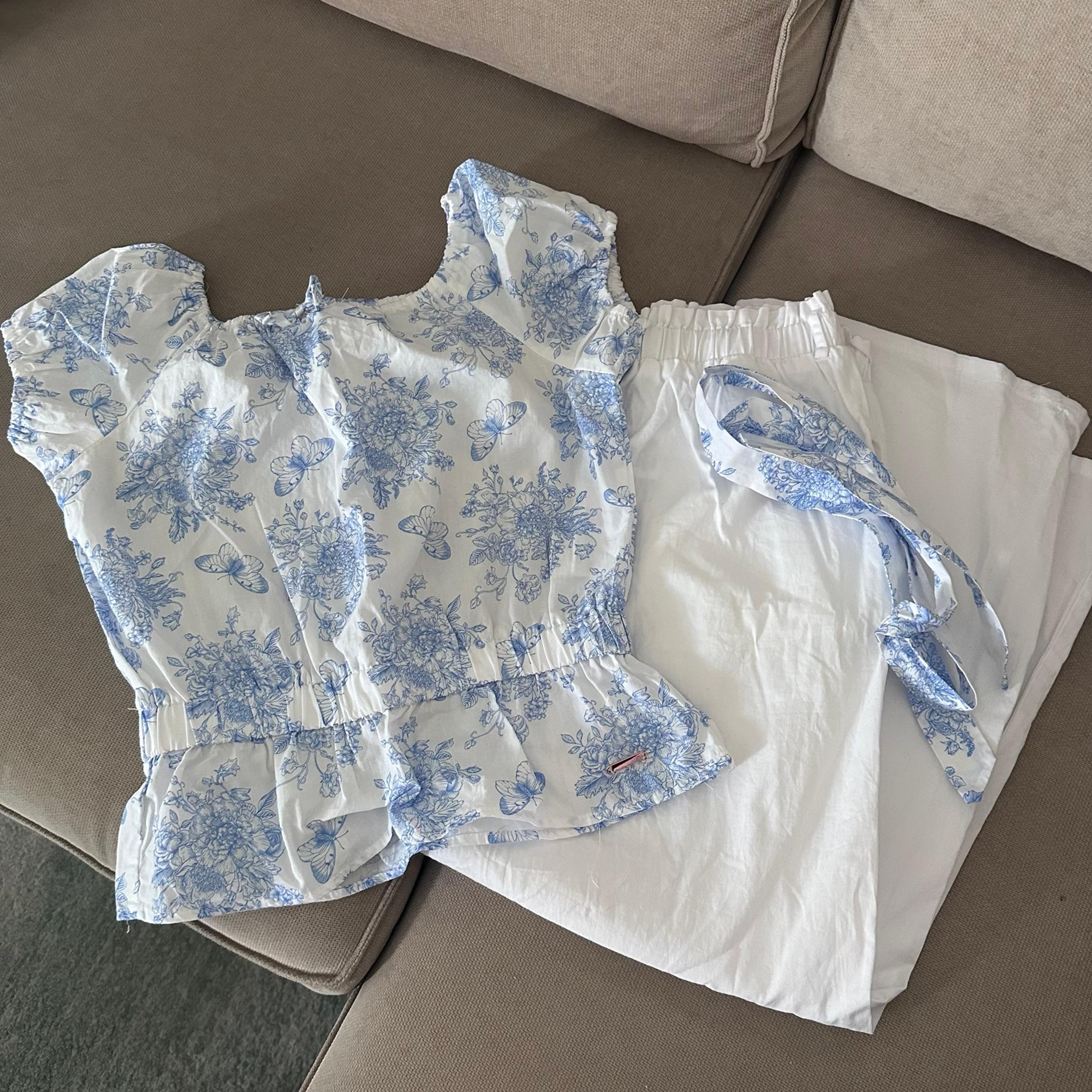 Enchanting Girl Blouse & Pants Sz 10 Blue Floral Coquette Tahari Girl Outfit