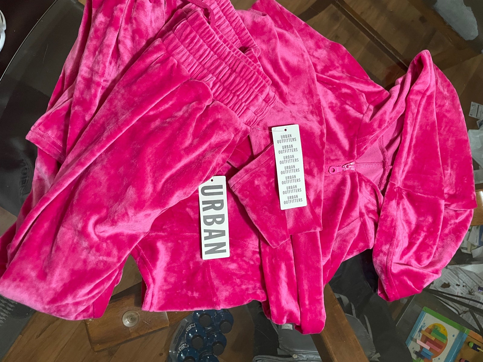 Velvet Zip Up Crop Hoodie & Drawstring Waist Sweatpants women’s small