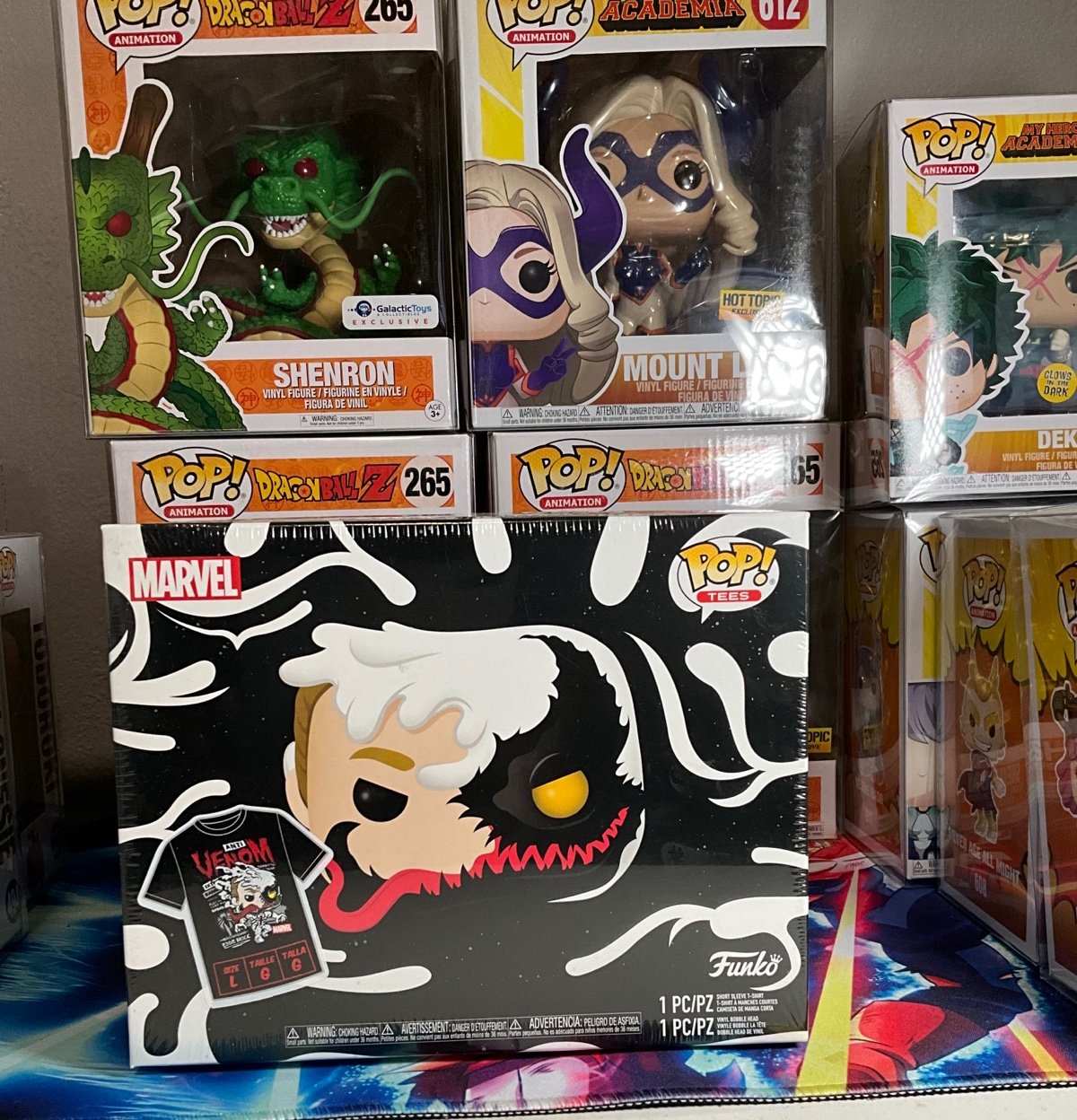 Funko Pop! Anti-Venom (Eddie Brock) (Glow in the Dark) and Anti-Venom Tee Large