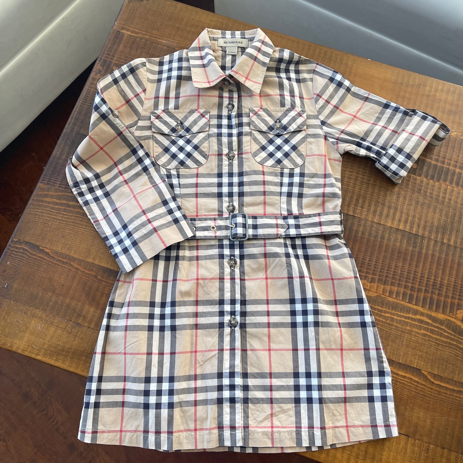 Kid dress button down belt 4T adjustable sleeves Burberry