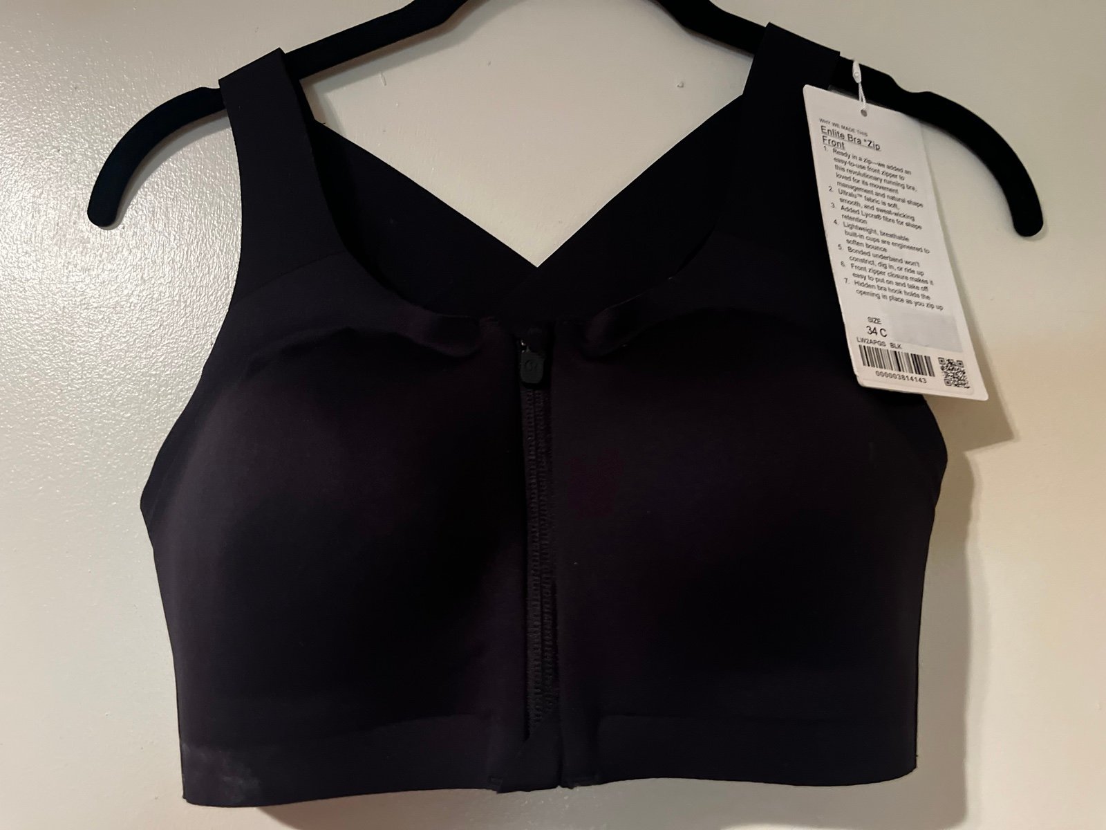 NWT Size 34C Lululemon Enlite Bra Zip front color BLK