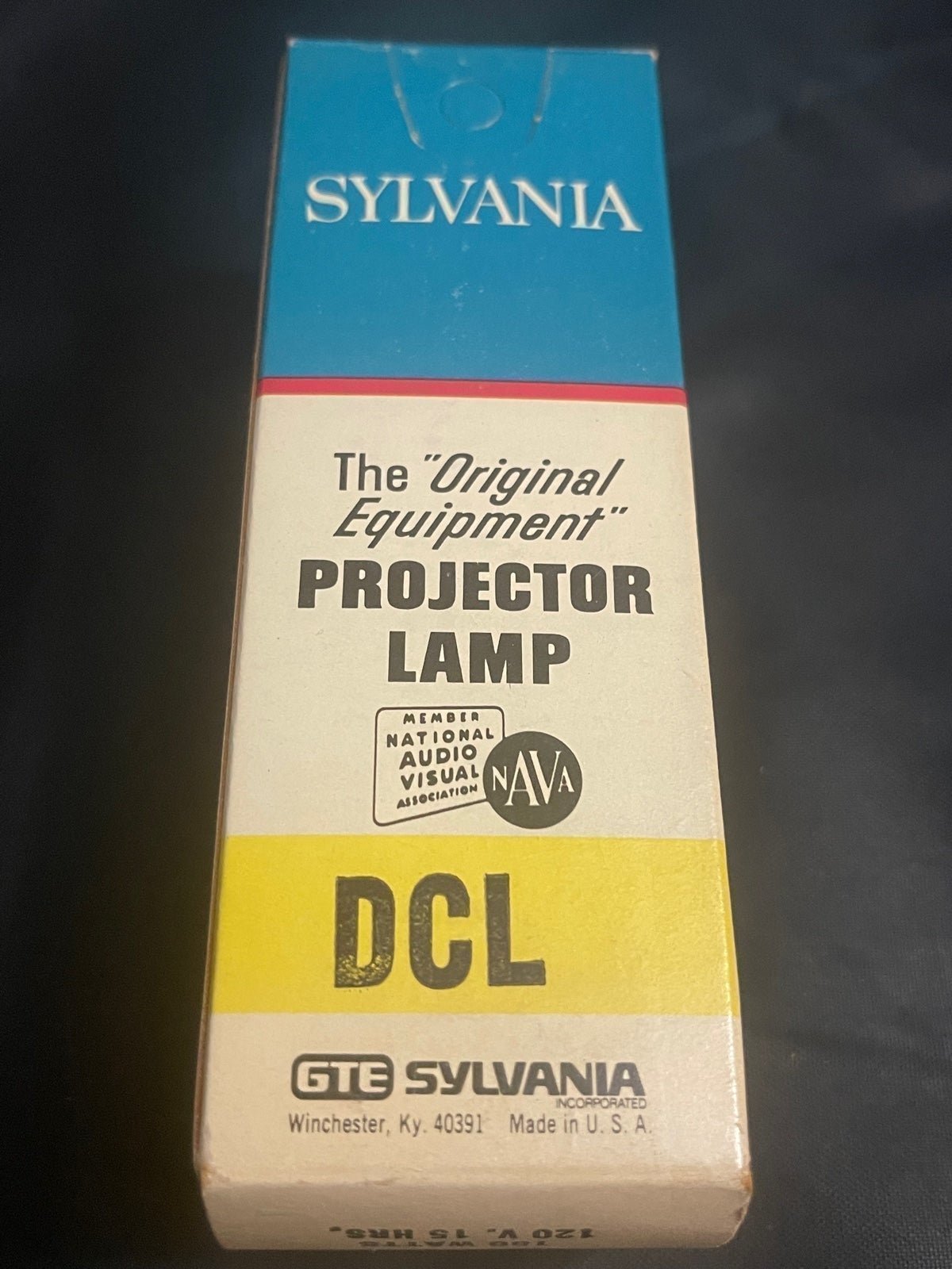 NEW NOS Sylvania DCL Projector Lamp Bulb 150W 120V 15HRS