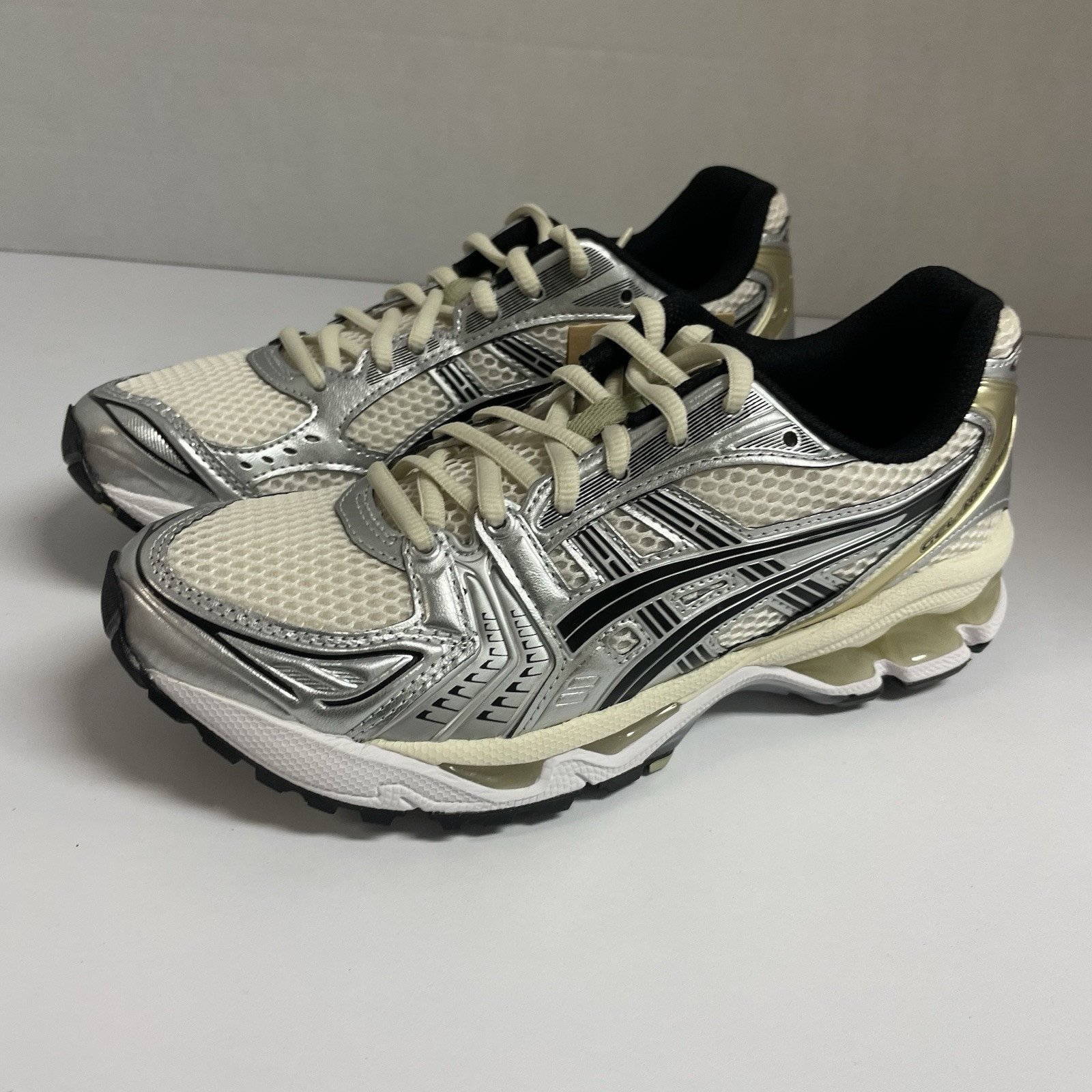 Asics Gel Kayano 14 Birch Pure Silver 1203A537 200 Size Men 6 Size 7.5 Women