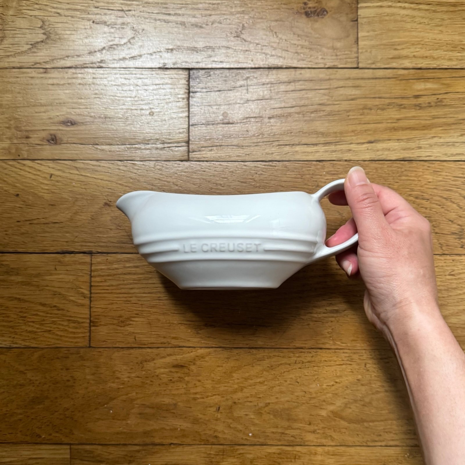 NWOT white Le Creuset 16oz gravy boat