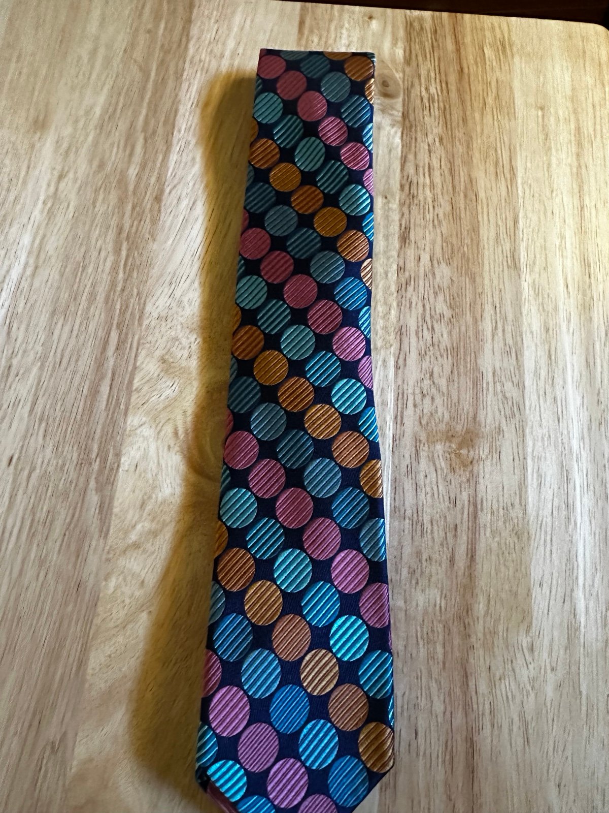 BRAND NEW KENNETH COLE AWEARNESS MULTICOLOR POLKA DOT TIE