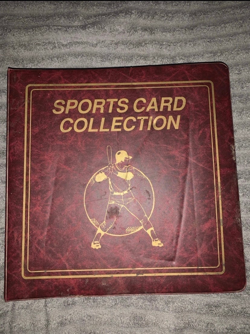 792 baseball cards! Baseball Card Binder card lot