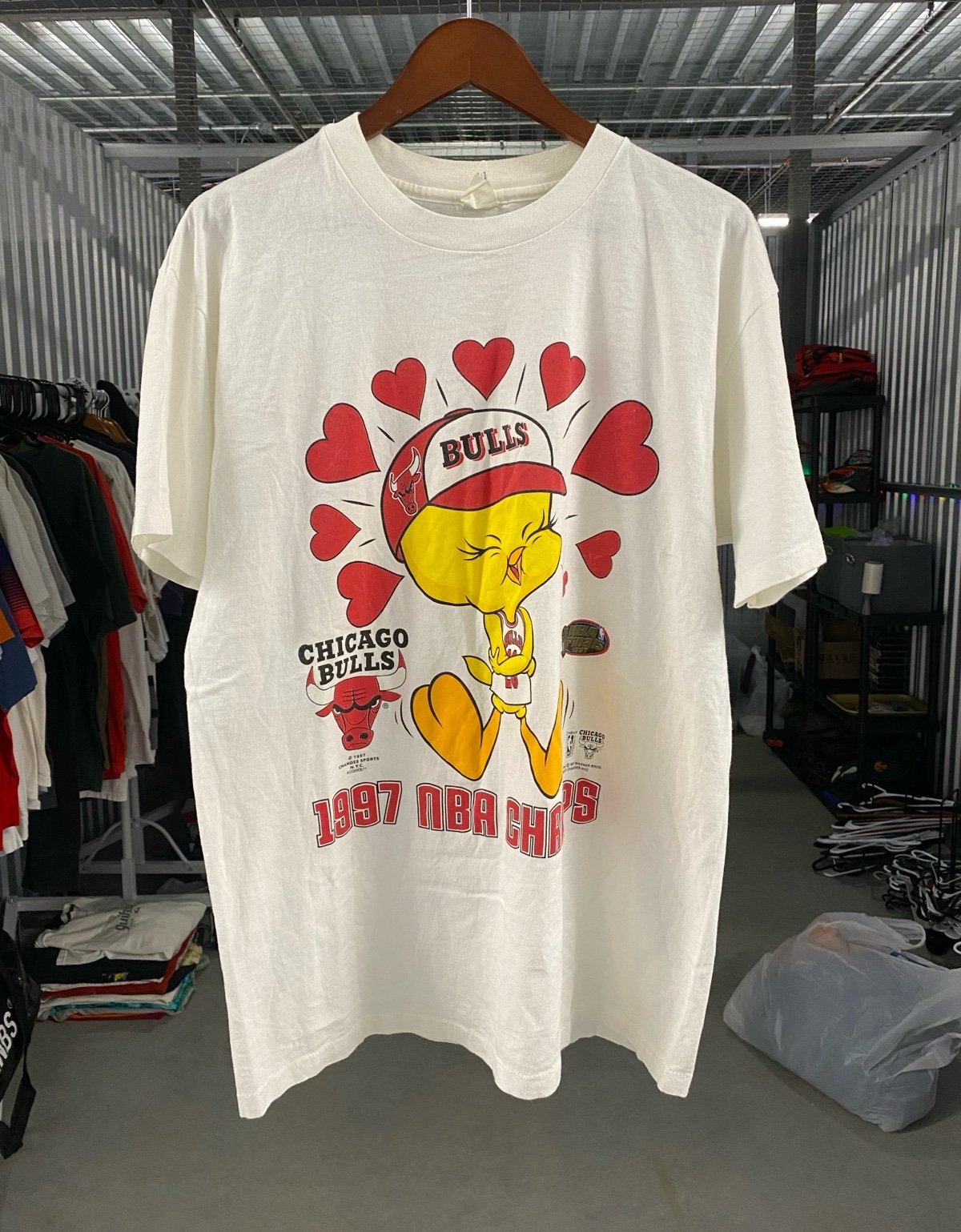Chicago bulls tweety shirt