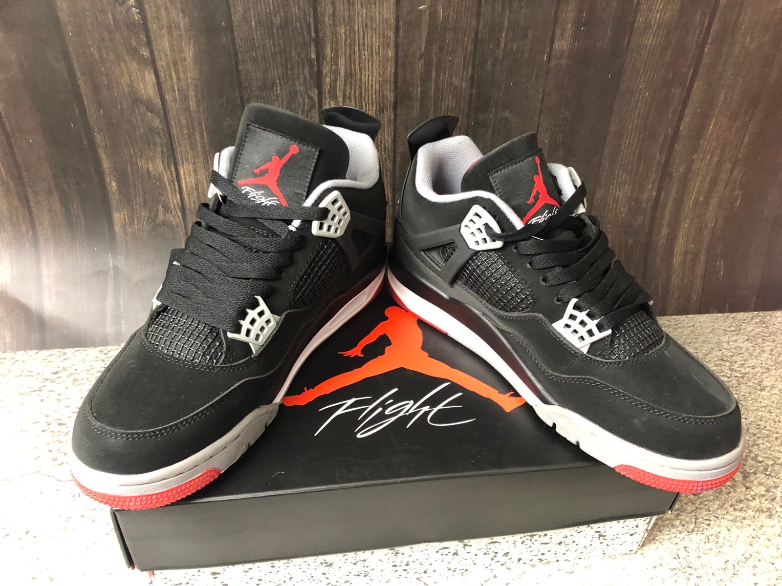 Jordan 4 Bred men size 12