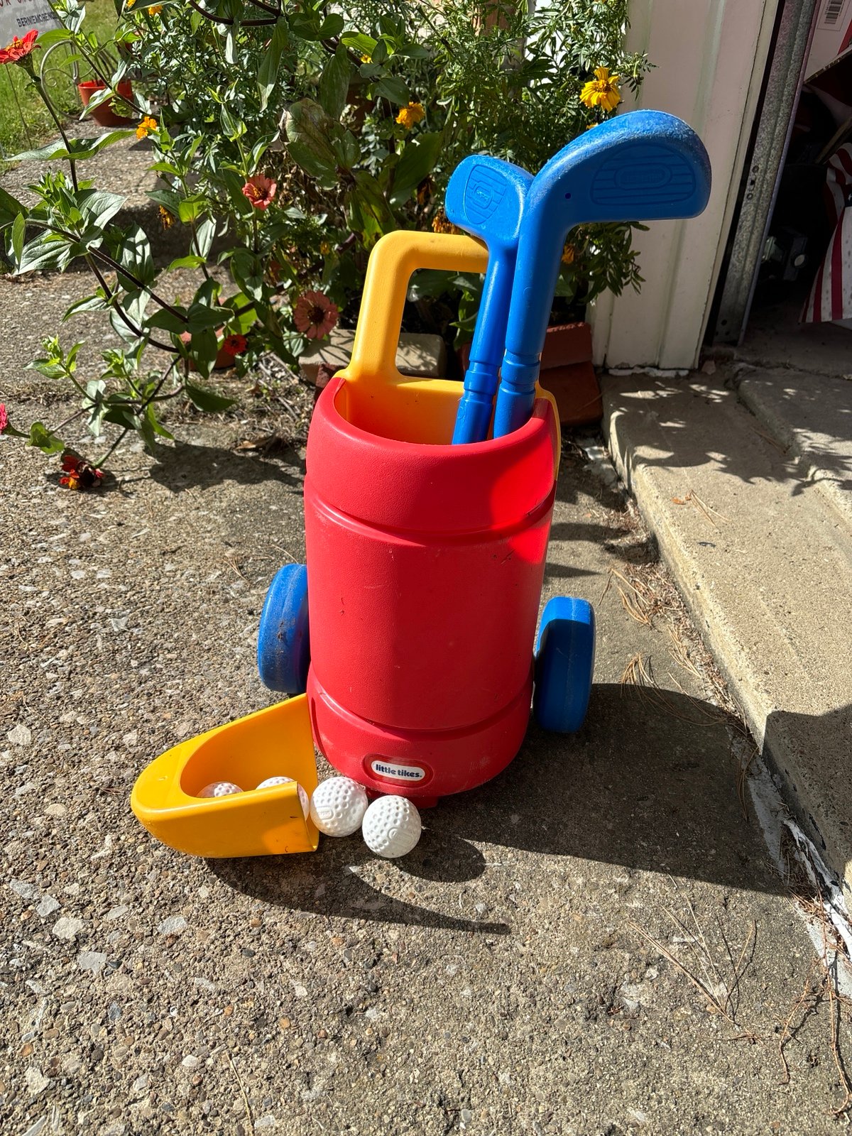 Little Tikes golf clubs