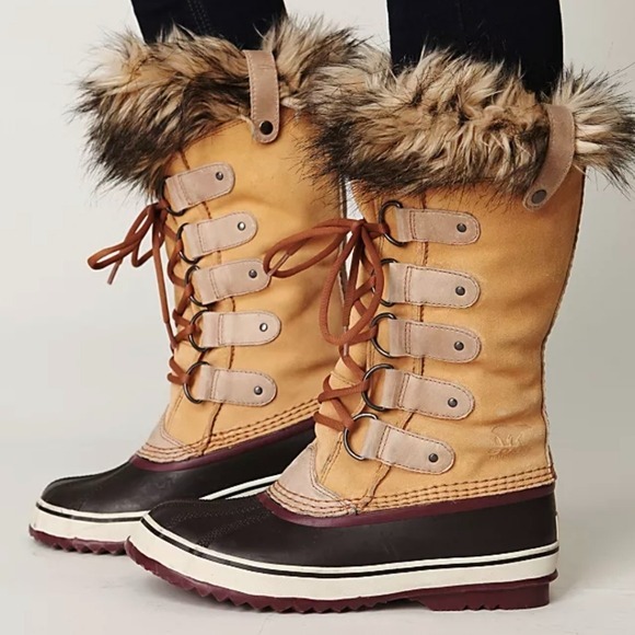 SOREL Joan of Arctic tan suede lace-up fur winter snow boots