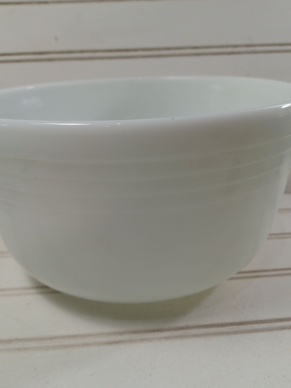 Bowl Replacement Pyrex Milk  Glass Mixing Bowl  Medium 5 tall 8 w  Milk Glas