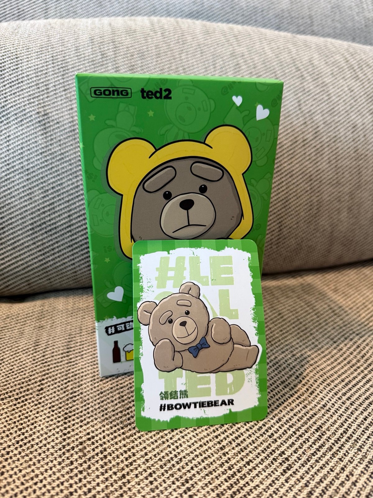 POPMART TED - Bow tie