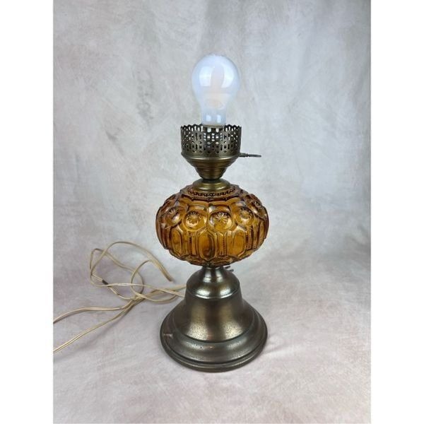 Vintage L.E. Smith Moon And Star Glass Amber Electric Hurricane Table Lamp RARE