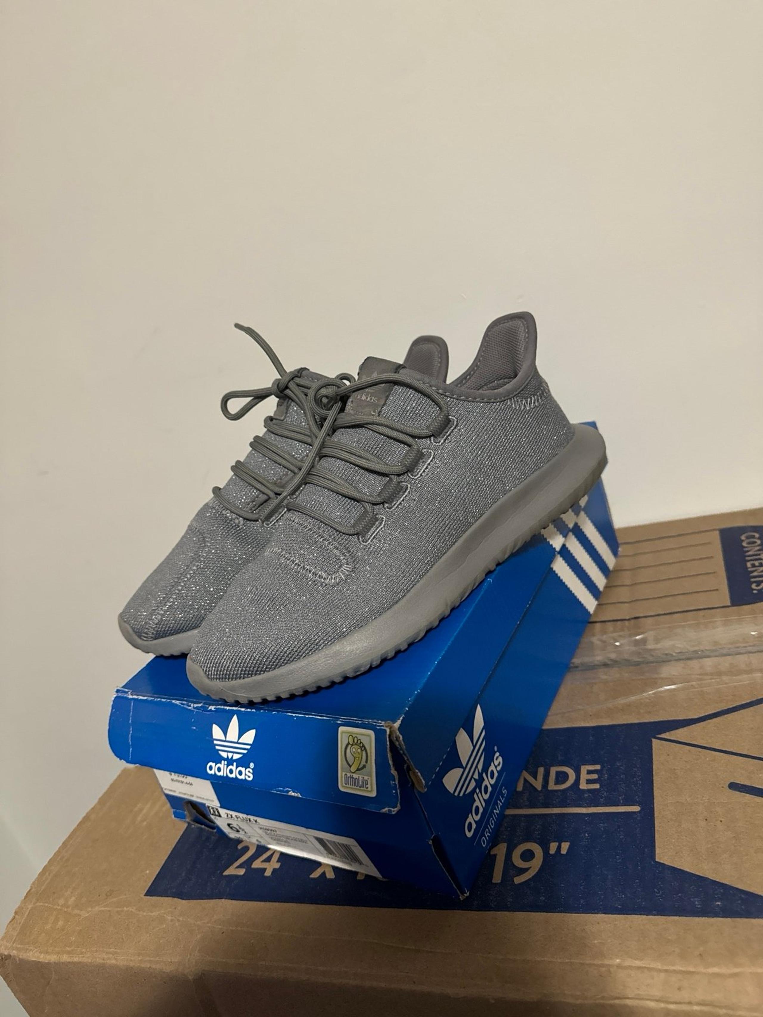 Adidas tubular