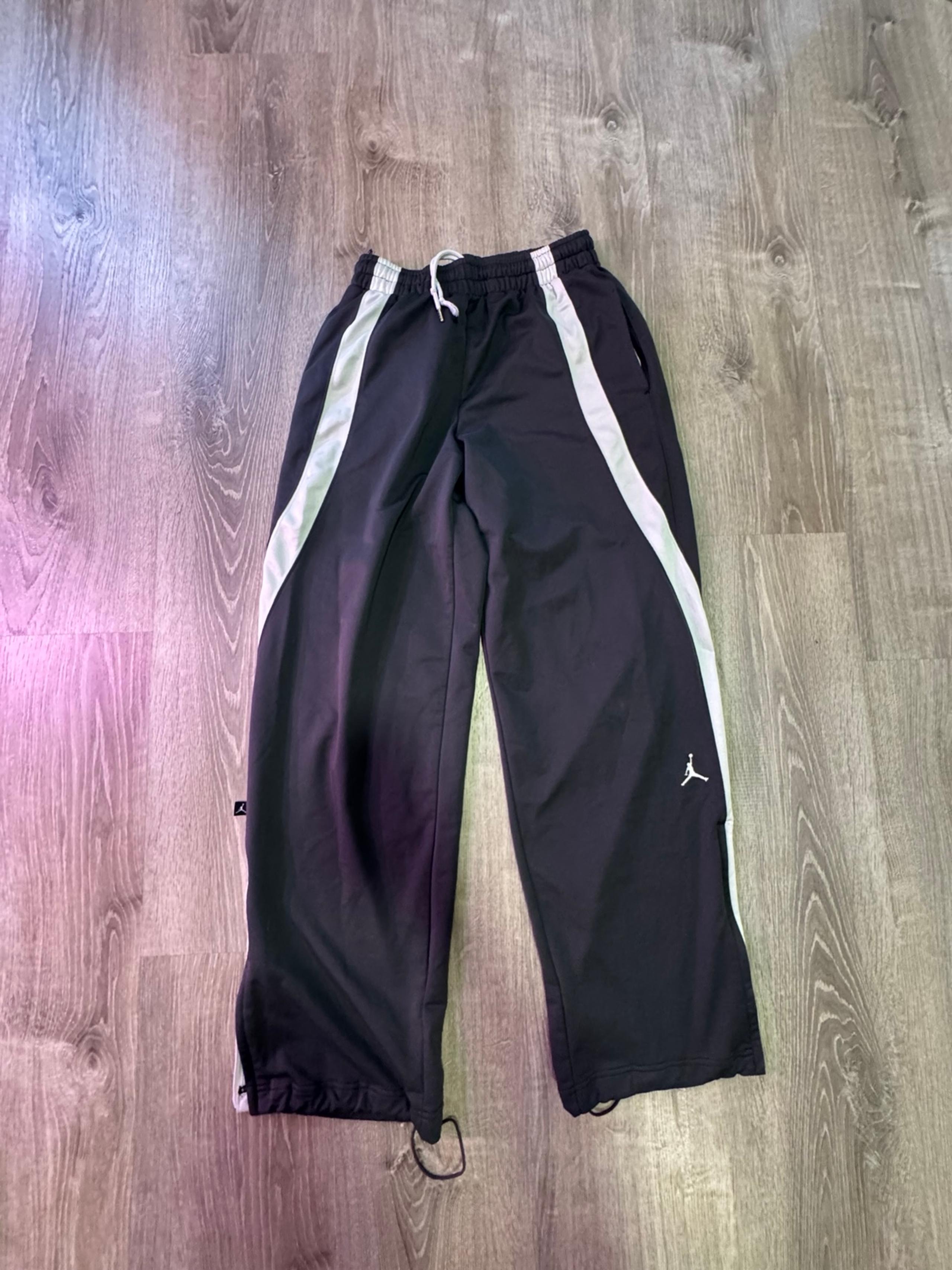 Jordan drifit striped sweatpants