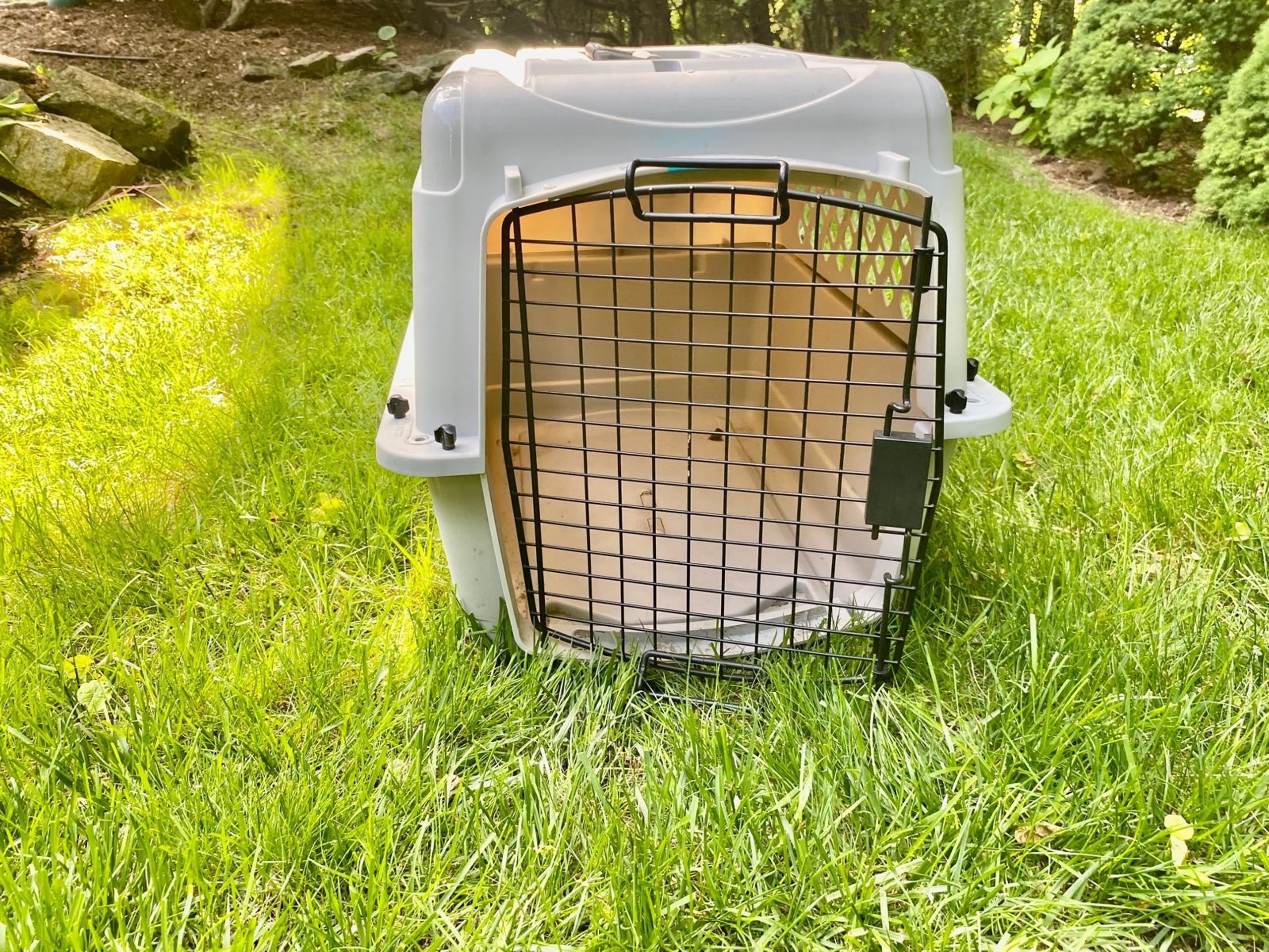 Dog crate and Gate
