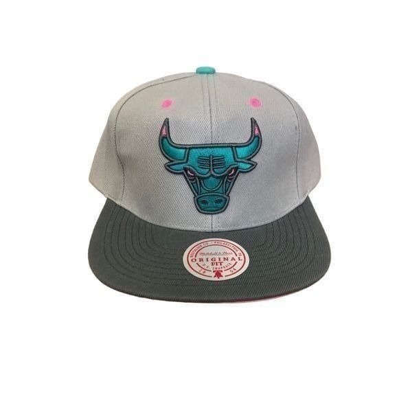 Mitchell & Ness Chicago Bulls Adjustable Snapback Hat Cap One Size
