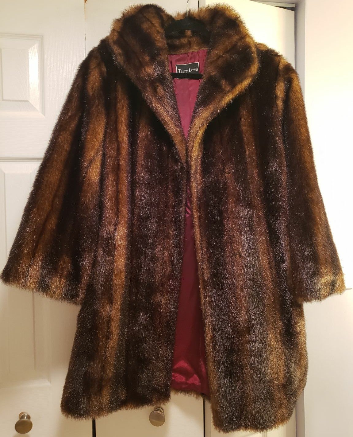 Terry Lewis Womens Faux Fur Long Coat