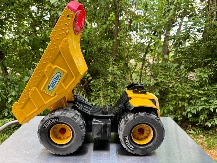 Vintage Red/Yellow Metal/Plastic Tonka Dump Truck