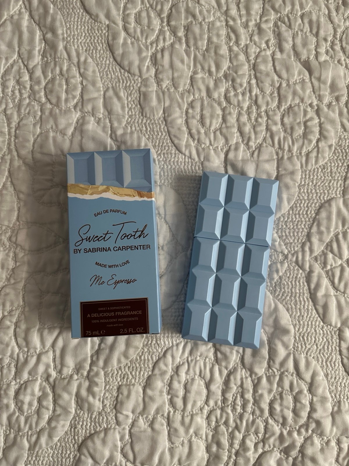 Sabrina Carpenter sweet tooth