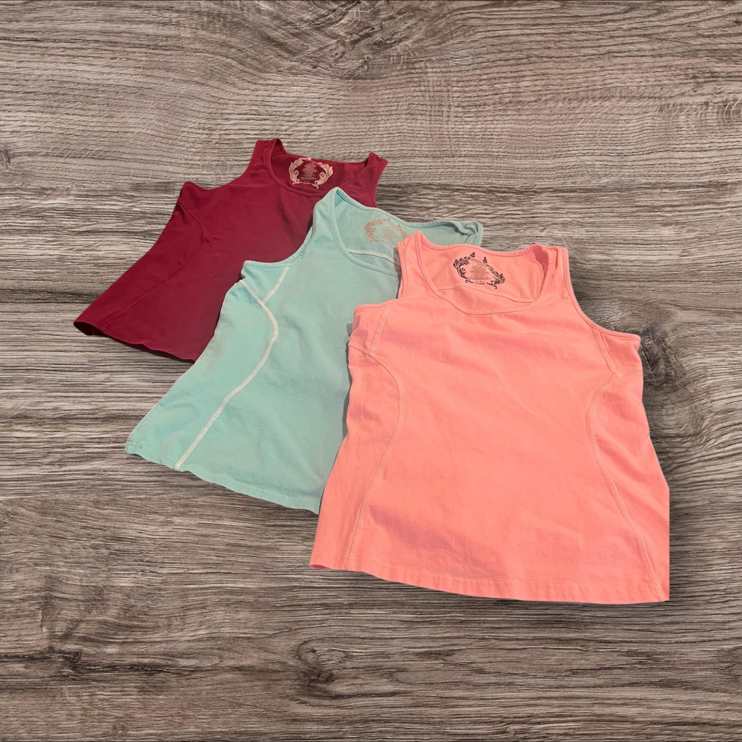 Danskin Now Women’s Athletic Tank Tops Size XL Bundle of 3  Pink Aqua Marroon