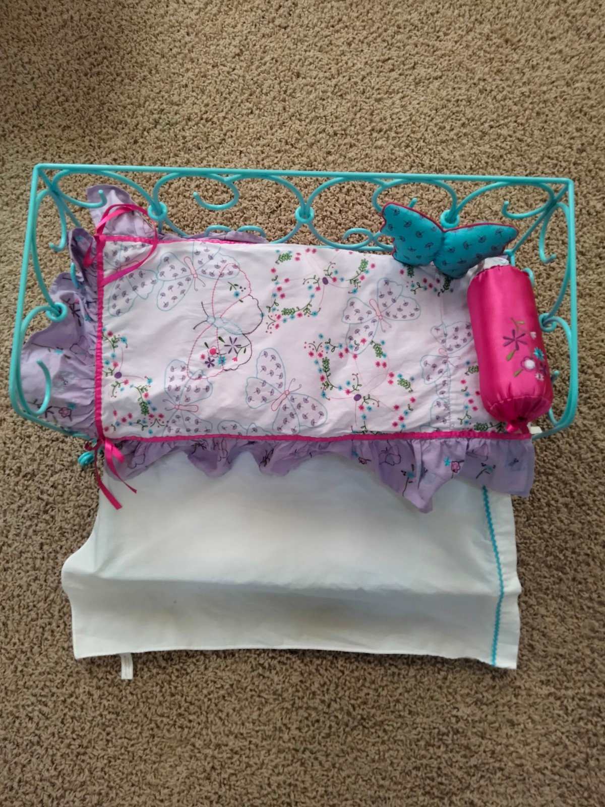 AG Curlique Trundle Bed