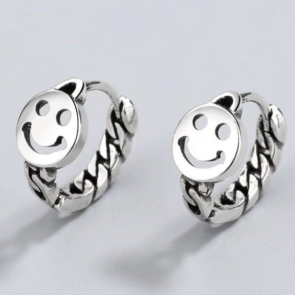 *NEW 925 Silver Smiley Face Huggie Hoops