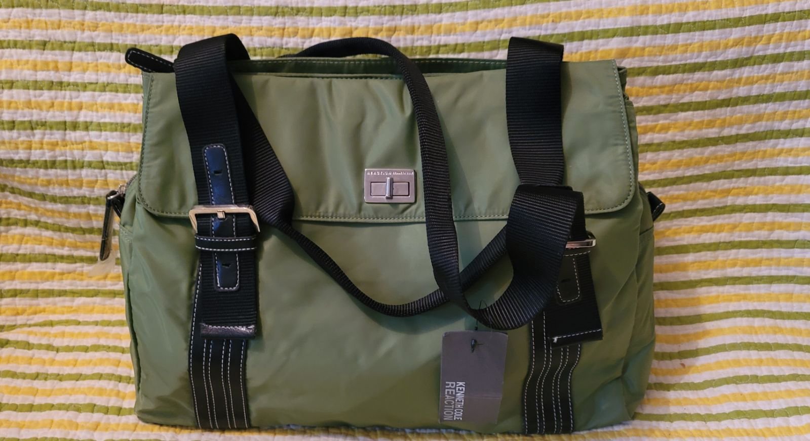 GREEN KENNETH COLE REACTION SATCHEL W/ ORGANIZATION