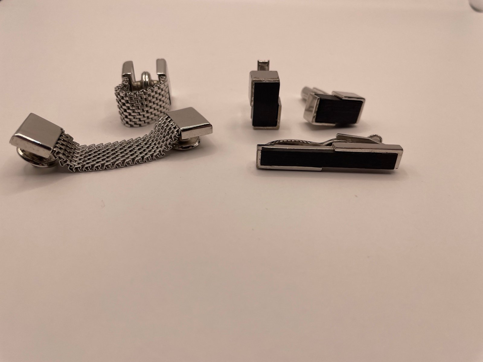 Set Of 2 Vintage Silver tone Swank Cufflinks & Tie Clip