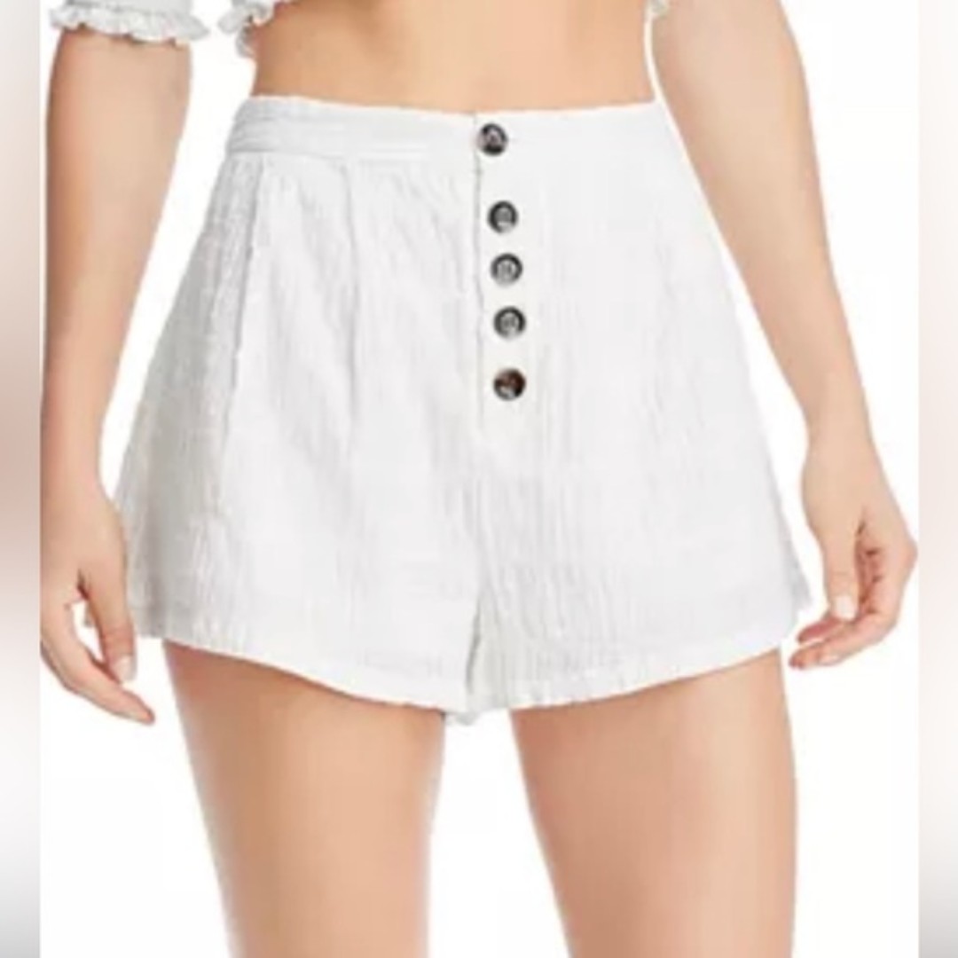 LeRumi white 100% Cotton Lyra Shorts Size M NWT