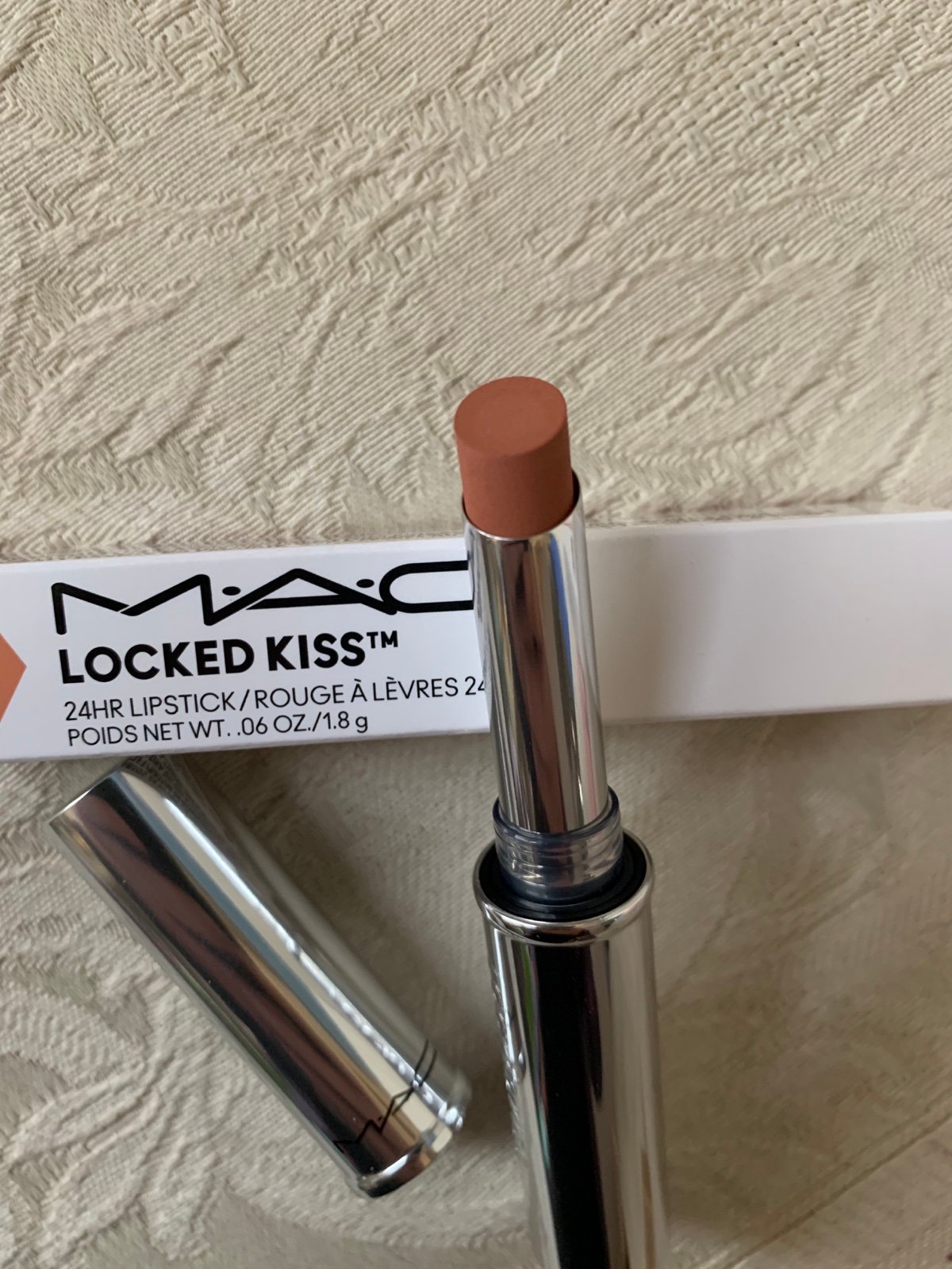 Mac Cosmetics Locked Kiss Matte 24 Hour Lipstick in Teaser BNIB