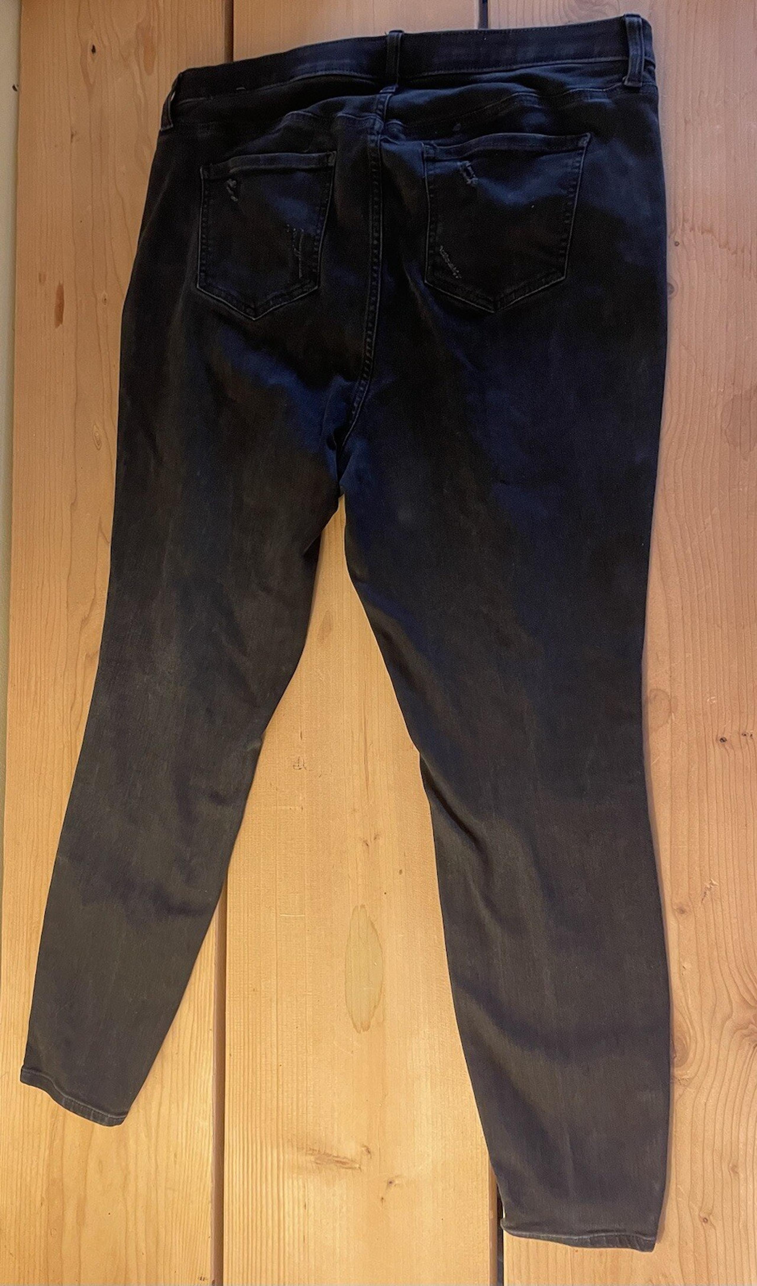 Torrid Jeans Women's 16R Black Sky High Skinny Premium Stretch Denim, Distressed