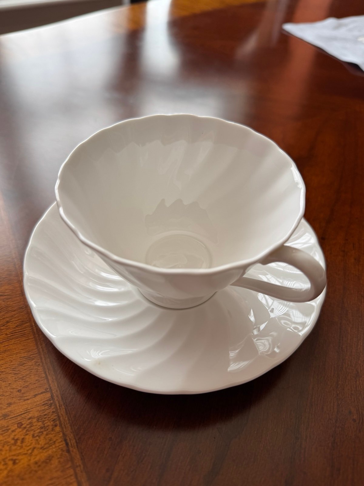 Fine Bone China Teacup and saucers set of 4