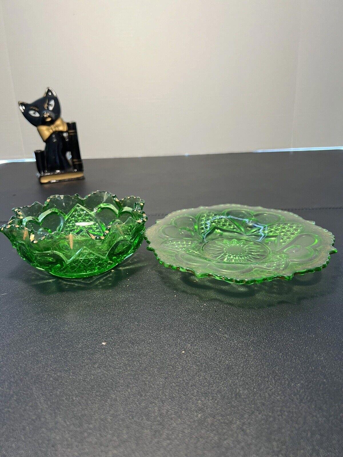 Tarentum Antique 1890s Hartford Heart Thumbprint Green Glass Plate Bowl