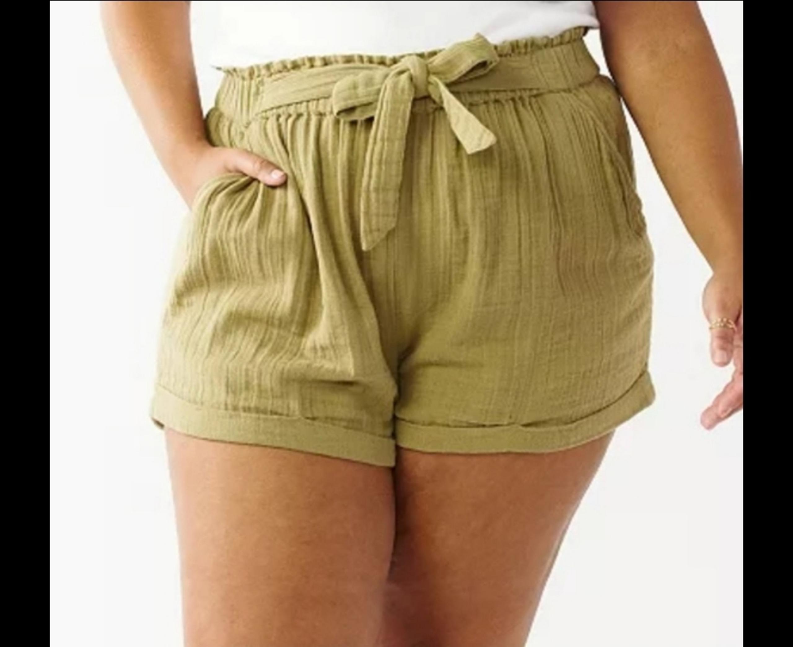 NWT Women's SO Sonoma shorts Size L