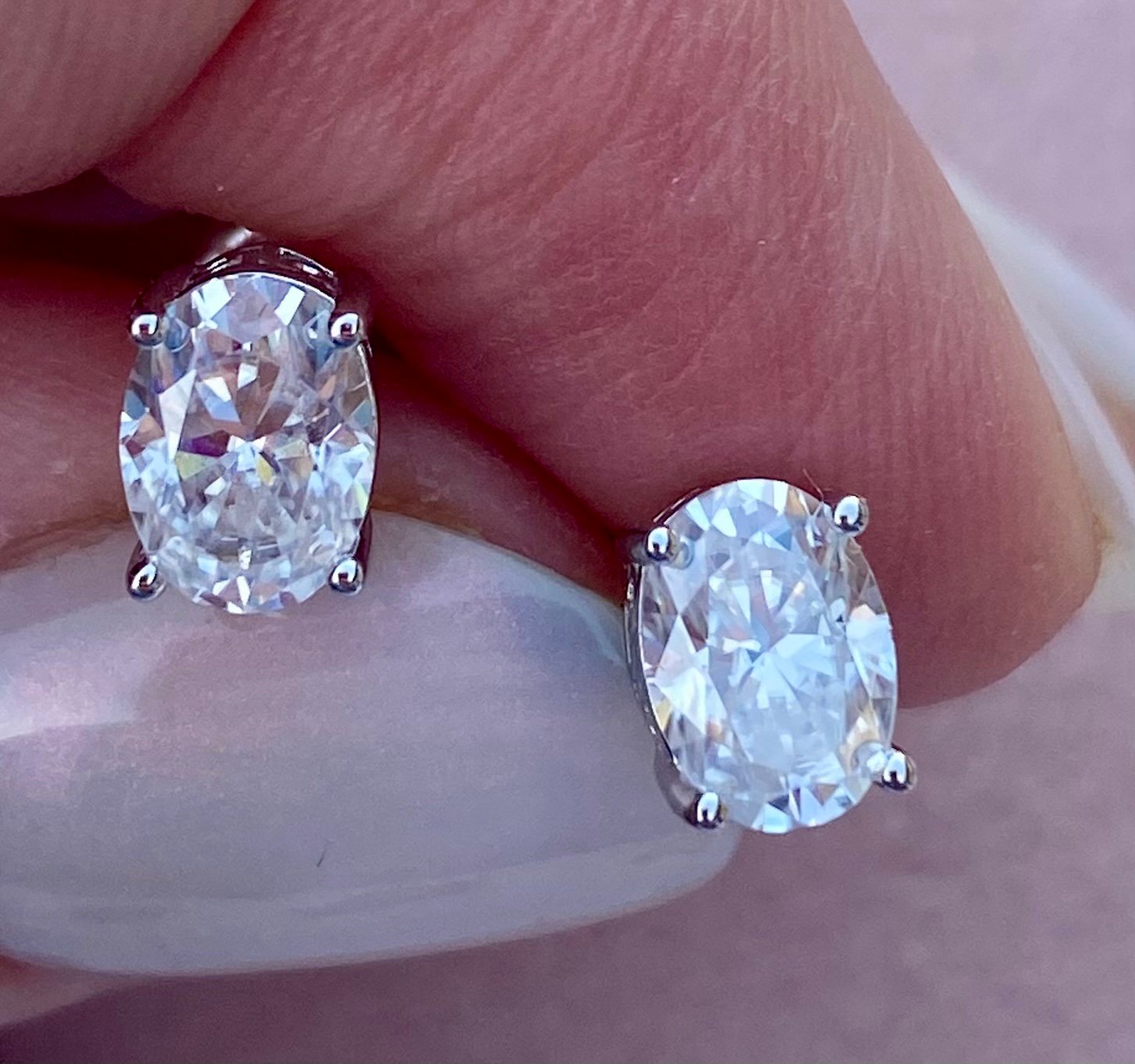 Oval Cut Moissanite Stud Earrings 2ct 925 Silver Egg Shaped Moissanite Diamond