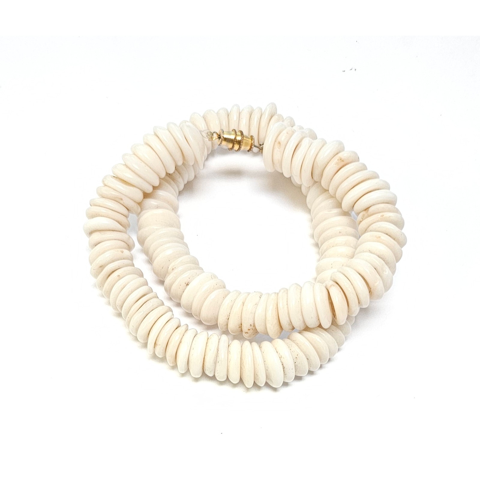 Substantial Puka Shell Necklace Vintage 1970s 13 mm