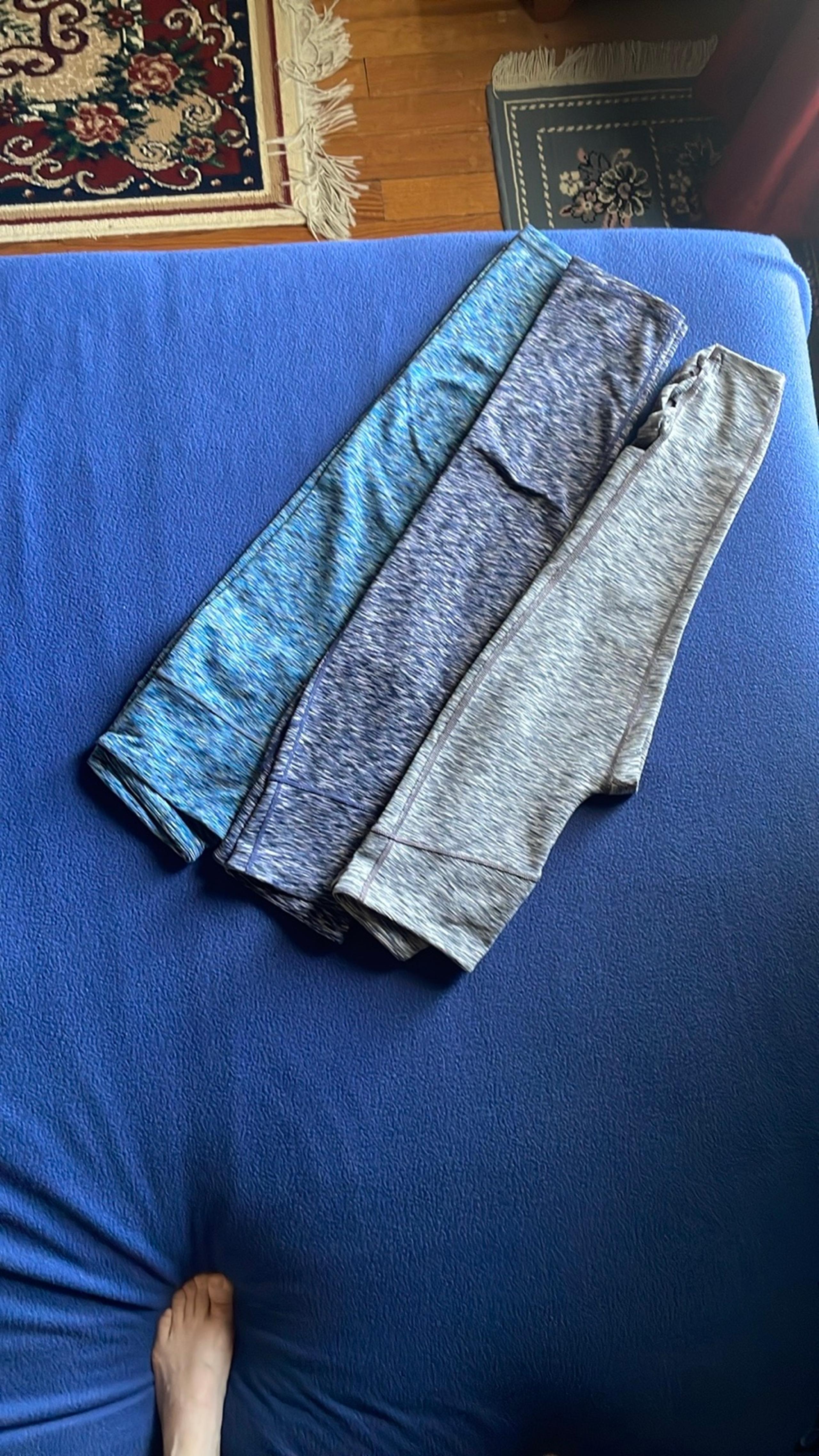 Three GapFit S athletic capri leggings, GUC