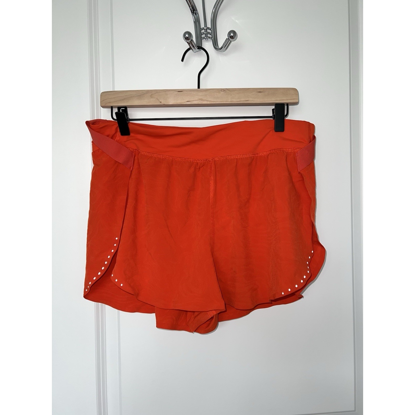 Women's Lululemon Fast Free High Rise Short 2 Airflow ISEO/SLRO Orange Sz 10